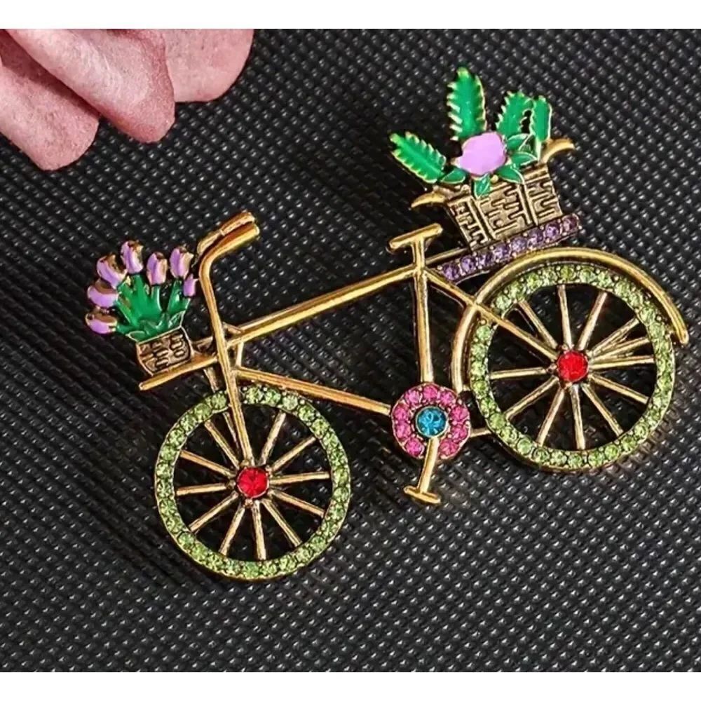 🚲 Betsey Johnson NEW multicolored sparkling crystal bicycle brooch 🚲